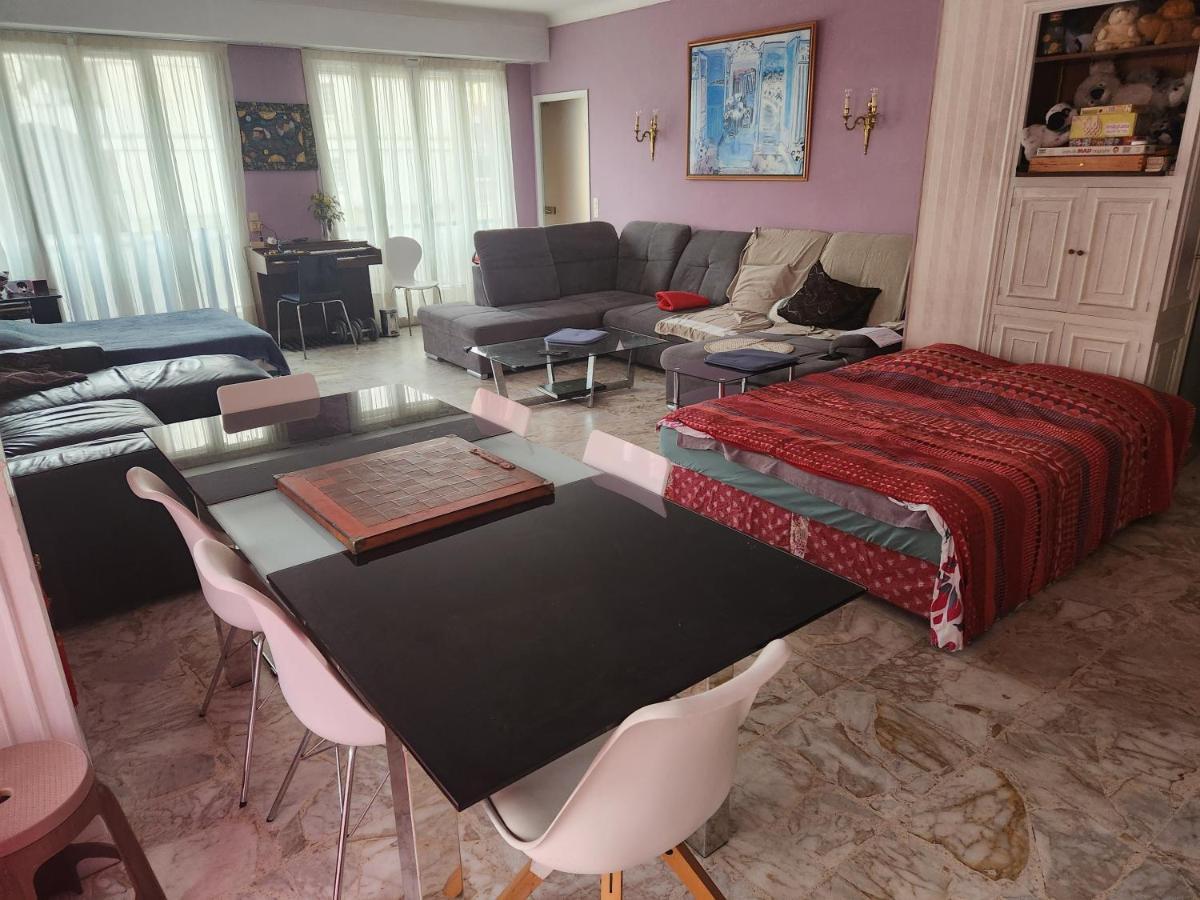 Big 140m2 5min Walk To Sea &promenade 3 Double Rooms,big Living 42m2, 3 Showers,9 Beds, Free Parking Appartement *