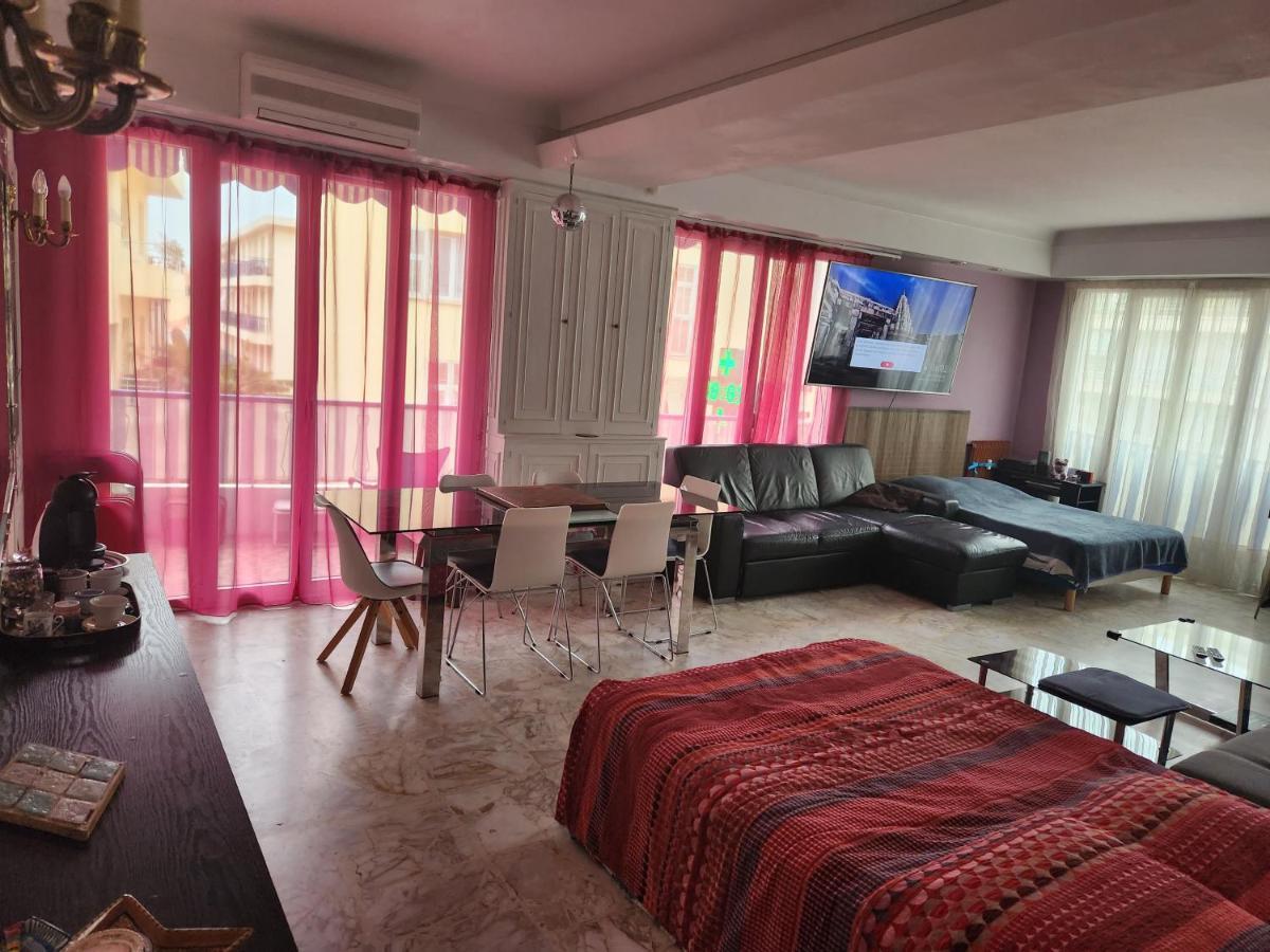 Appartement Big 140m2 5min Walk To Sea &promenade 3 Double Rooms,big Living 42m2, 3 Showers,9 Beds, Free Parking